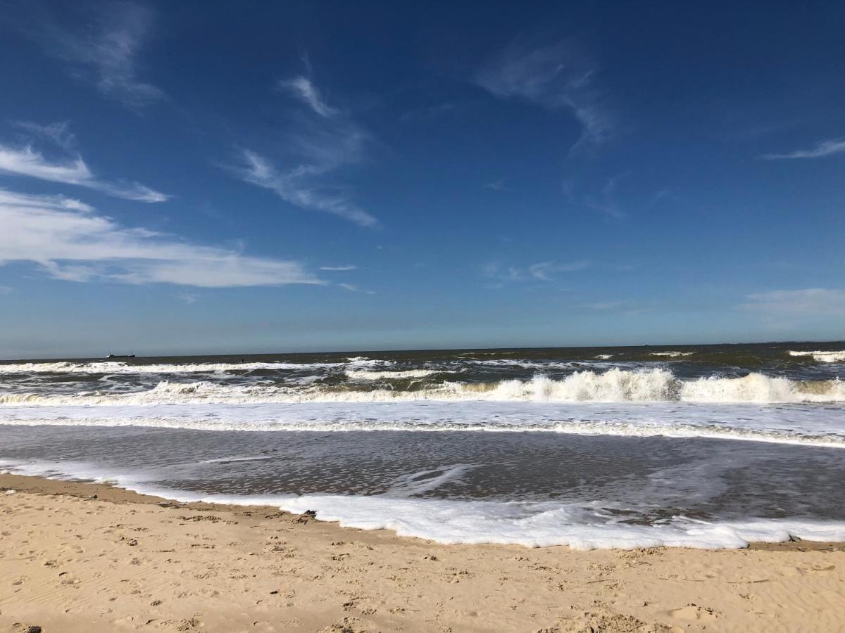 Slapen Bij De Zeeuwse Lala Acomodação com café da manhã IJzendijke Exterior foto